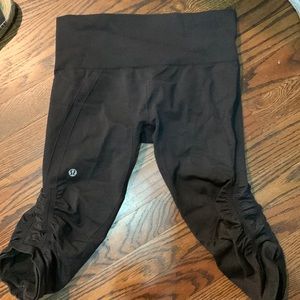 Lululemon crops